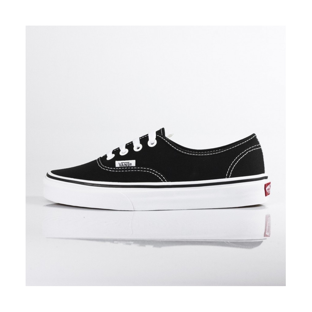 SCARPA BASSA AUTHENTIC BLACK