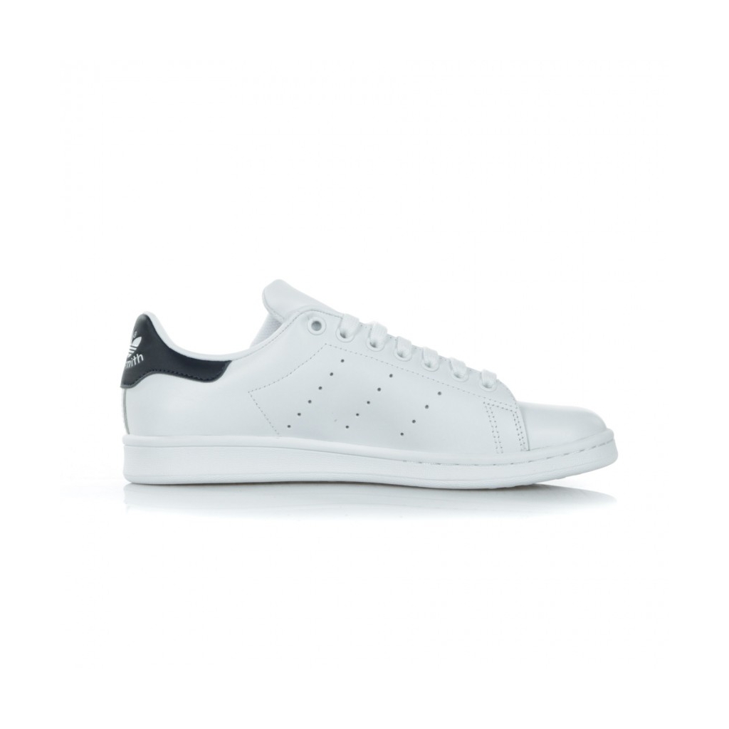 stan smith white core black