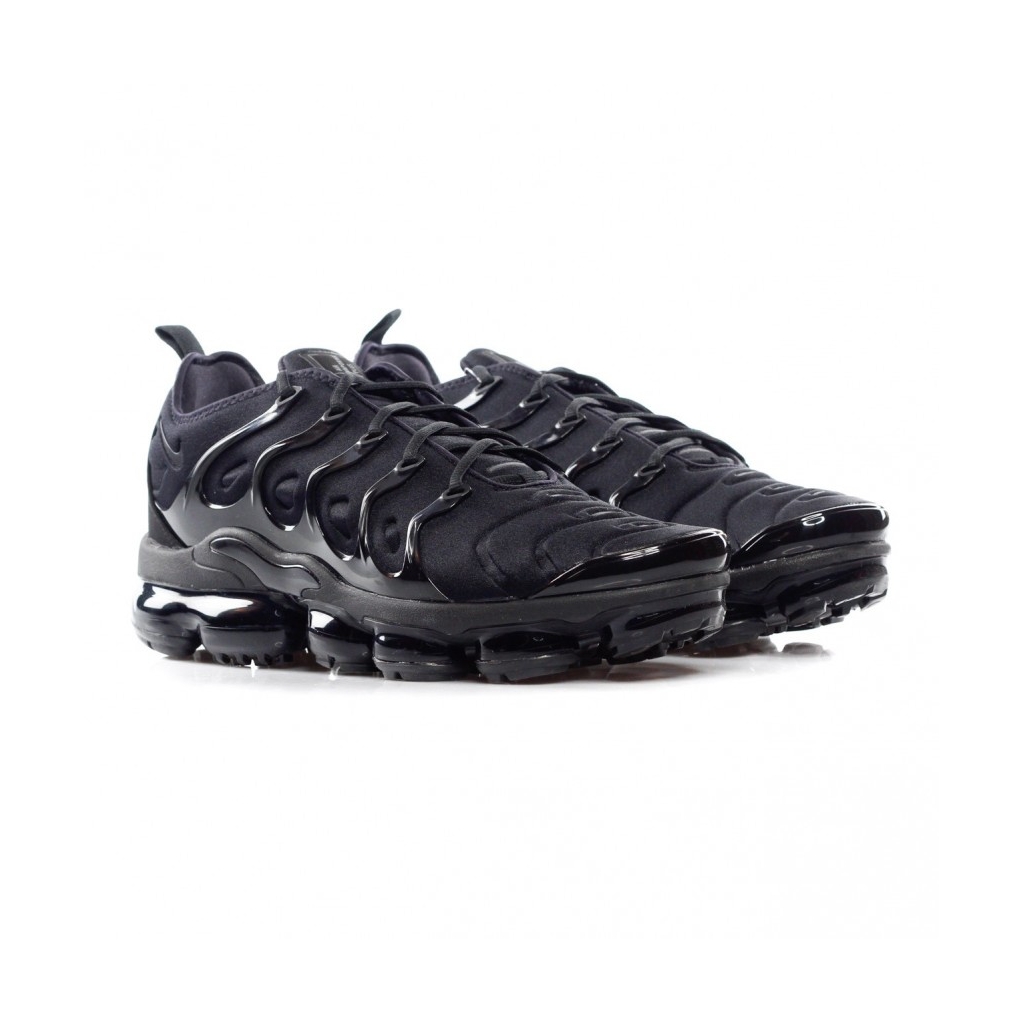 vapormax plus black dark grey