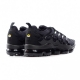 LOW SHOE AIR VAPORMAX PLUS SCHWARZ / SCHWARZ / DUNKELGRAU