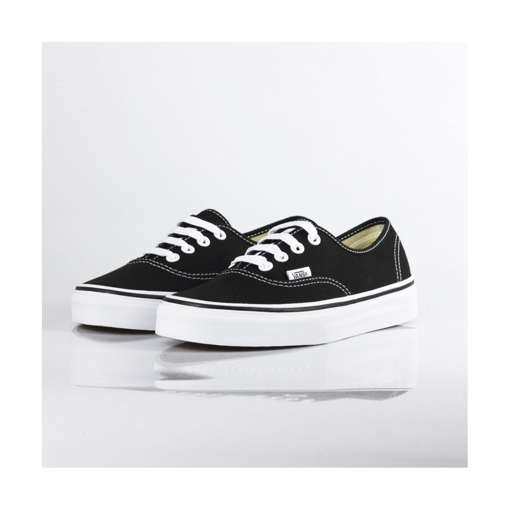 LOW AUTHENTIC SCHWARZER SCHUH
