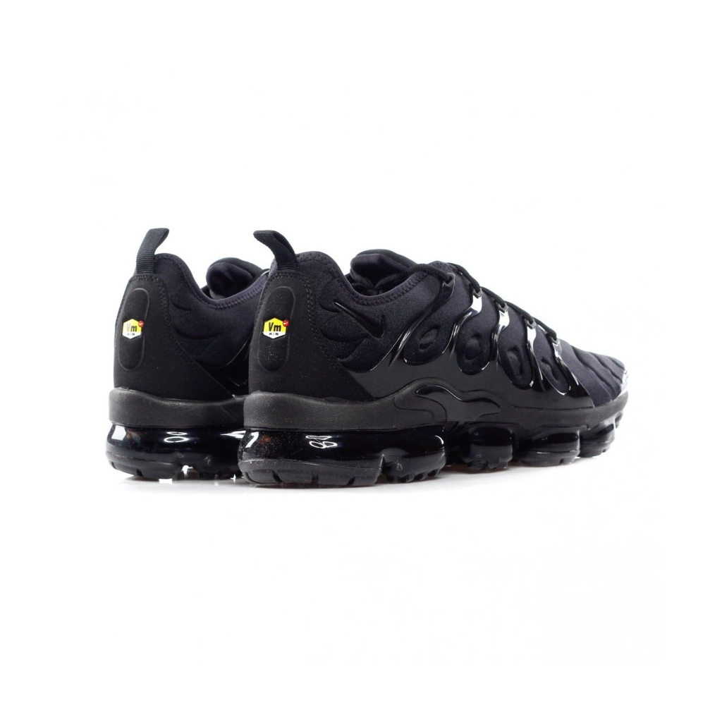 LOW SHOE AIR VAPORMAX PLUS SCHWARZ / SCHWARZ / DUNKELGRAU