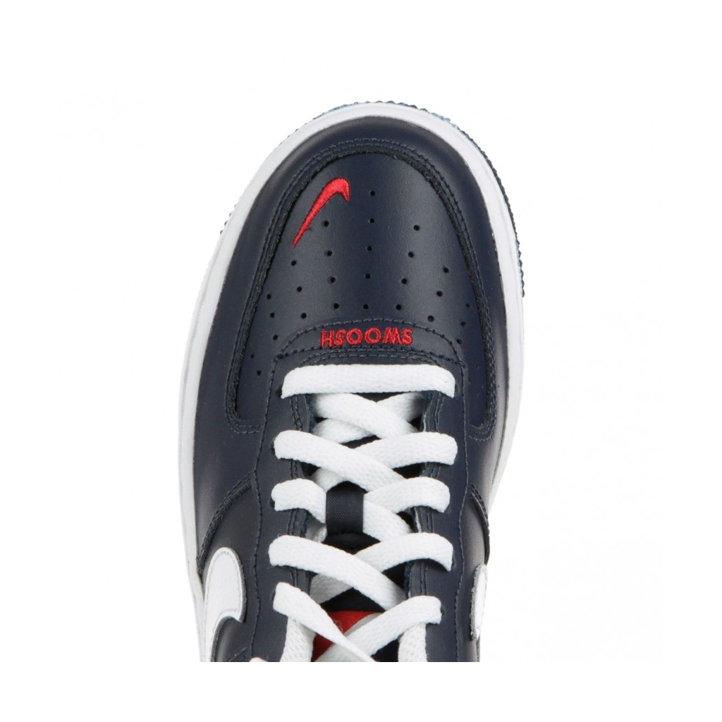 SCARPA BASSA AIR FORCE 1 LV8 GS OBSIDIAN/WHITE/UNIVERSITY RED/WHITE