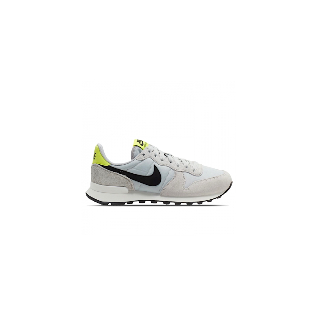 nike internationalist trainers grey fog black lemon venom f