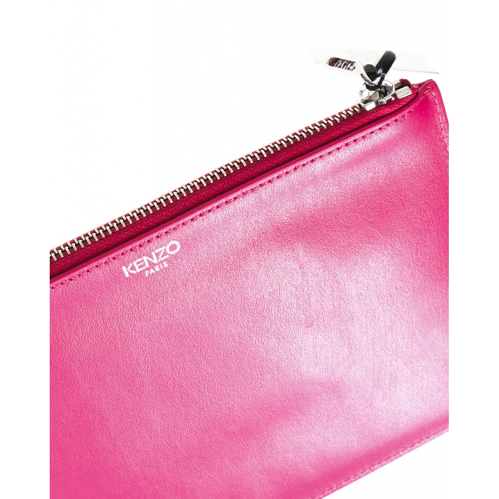 BUSTINA A5 EYE CLUTCH ROSA