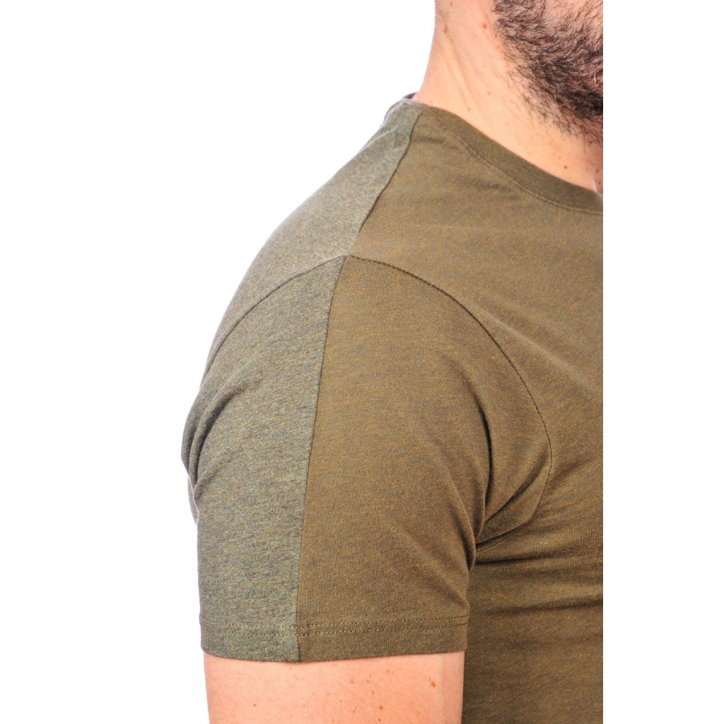 T-SHIRT VERDE