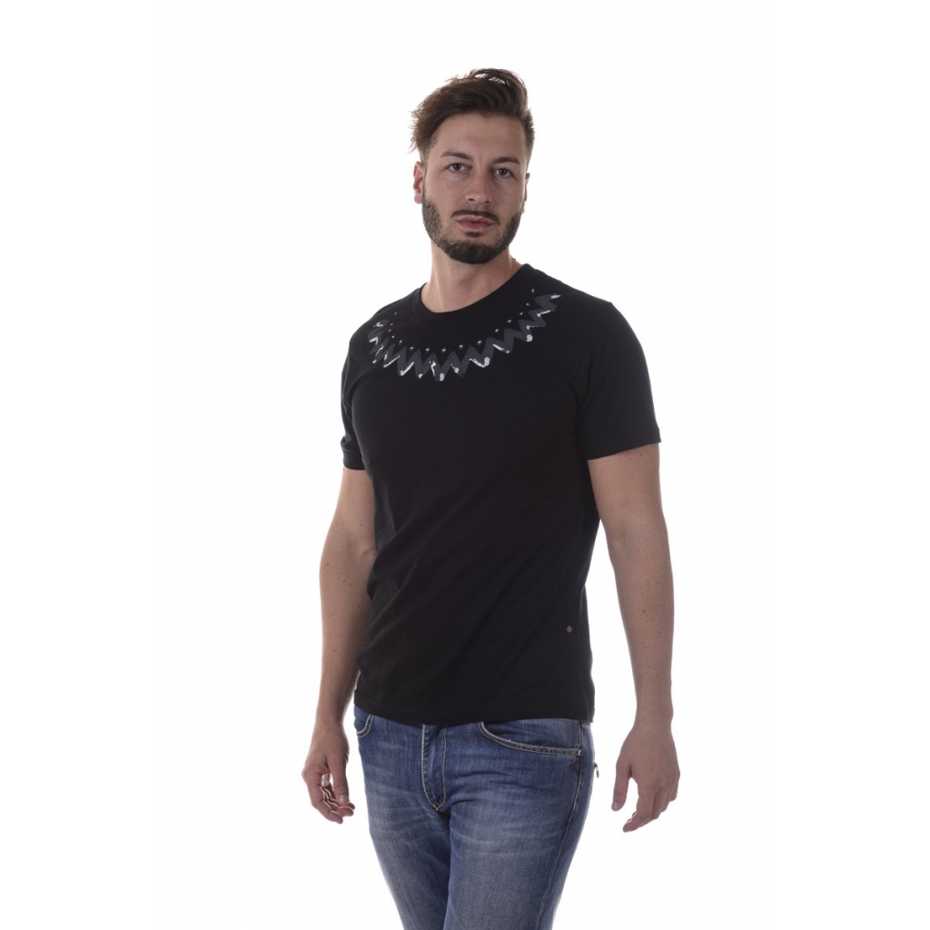 T-SHIRT NERO