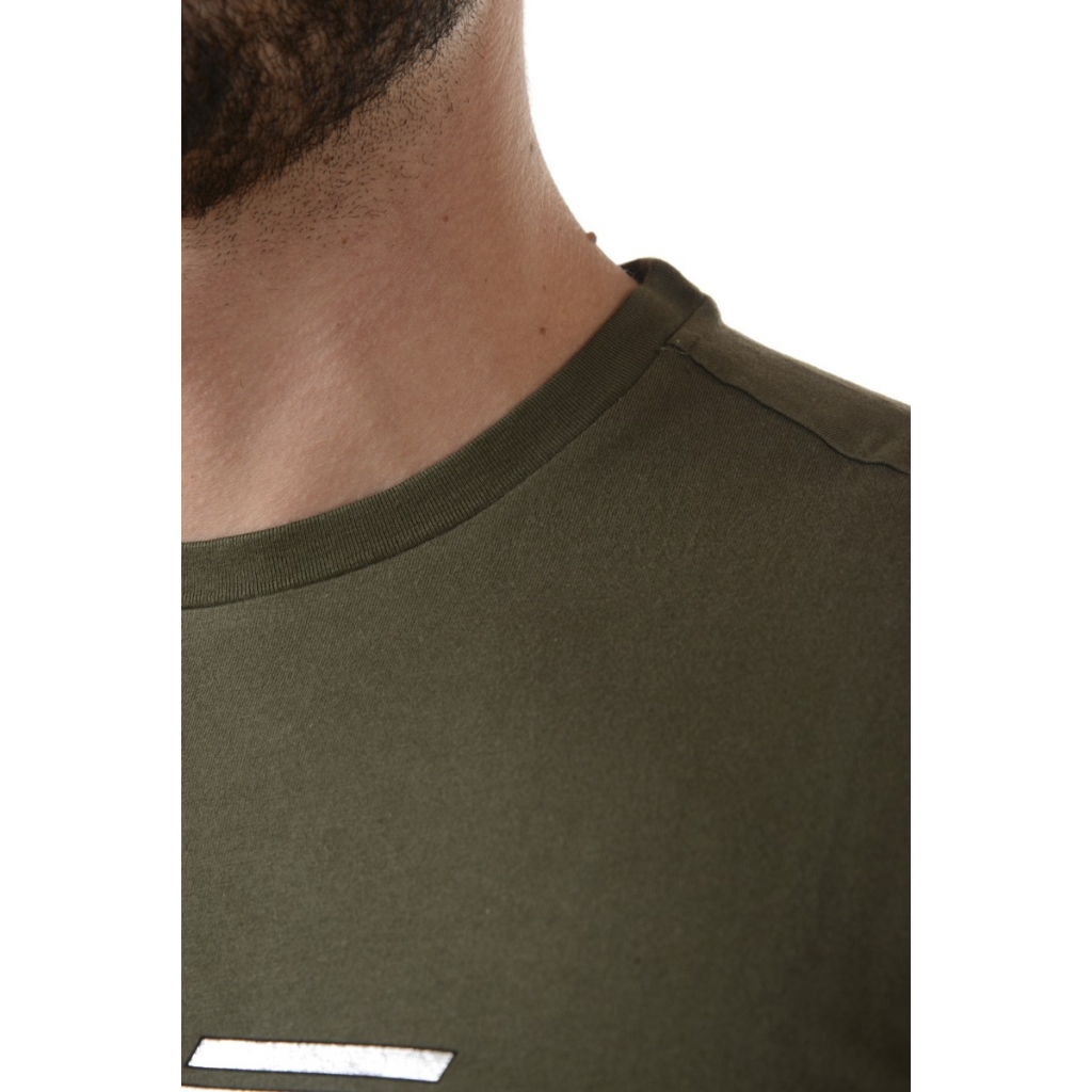 T-SHIRT VERDE