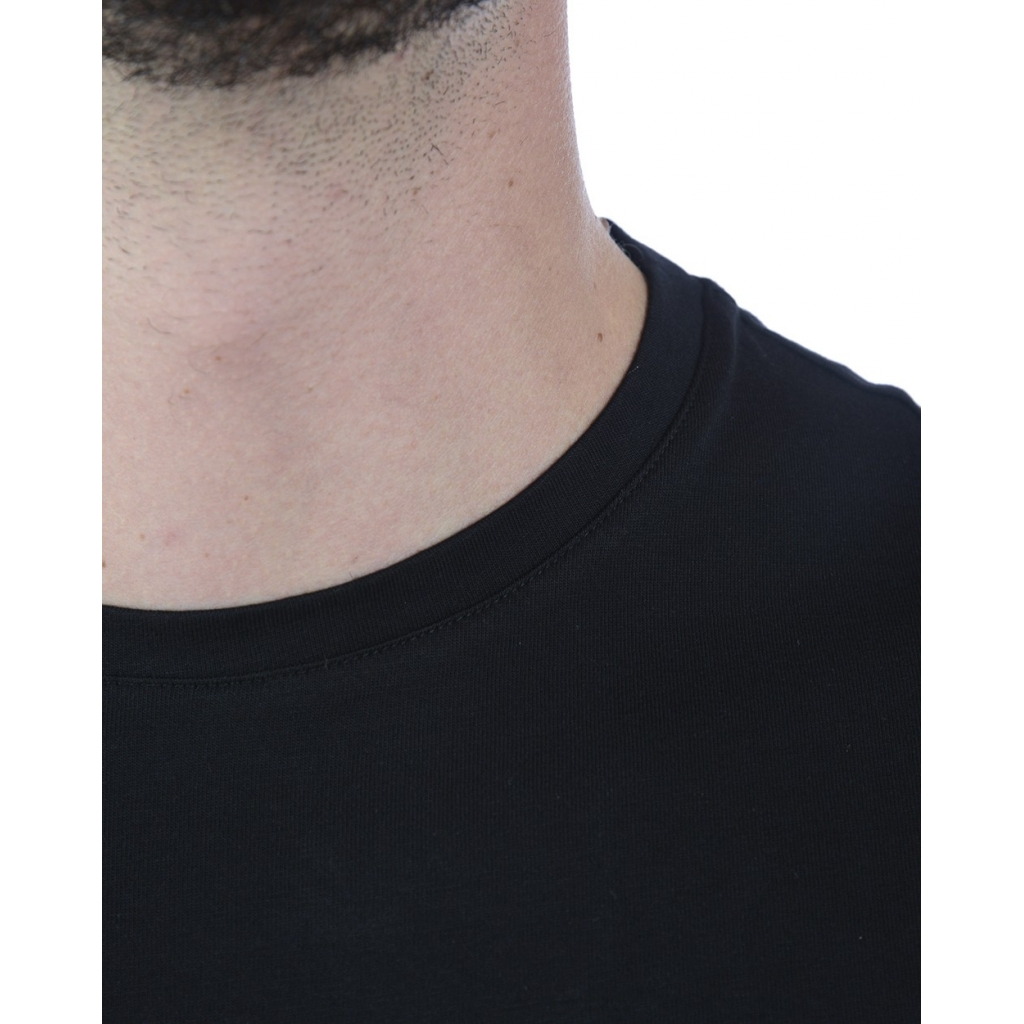 T-SHIRT NERO