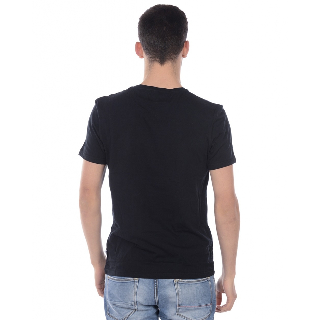 T-SHIRT NERO