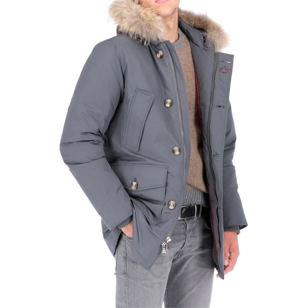 Canadian uomo sales