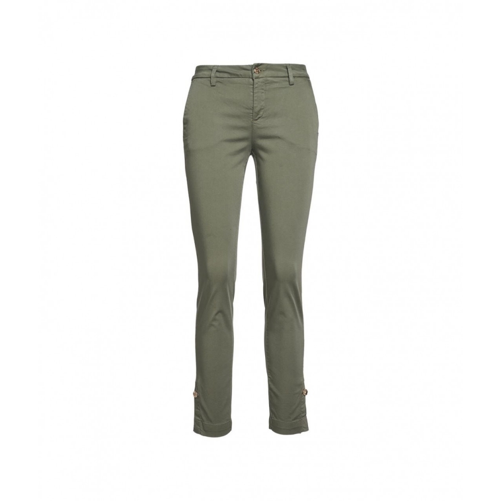 Chino Chic con cintura strass verde