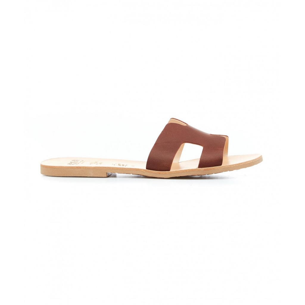 Slides con cut-out marrone