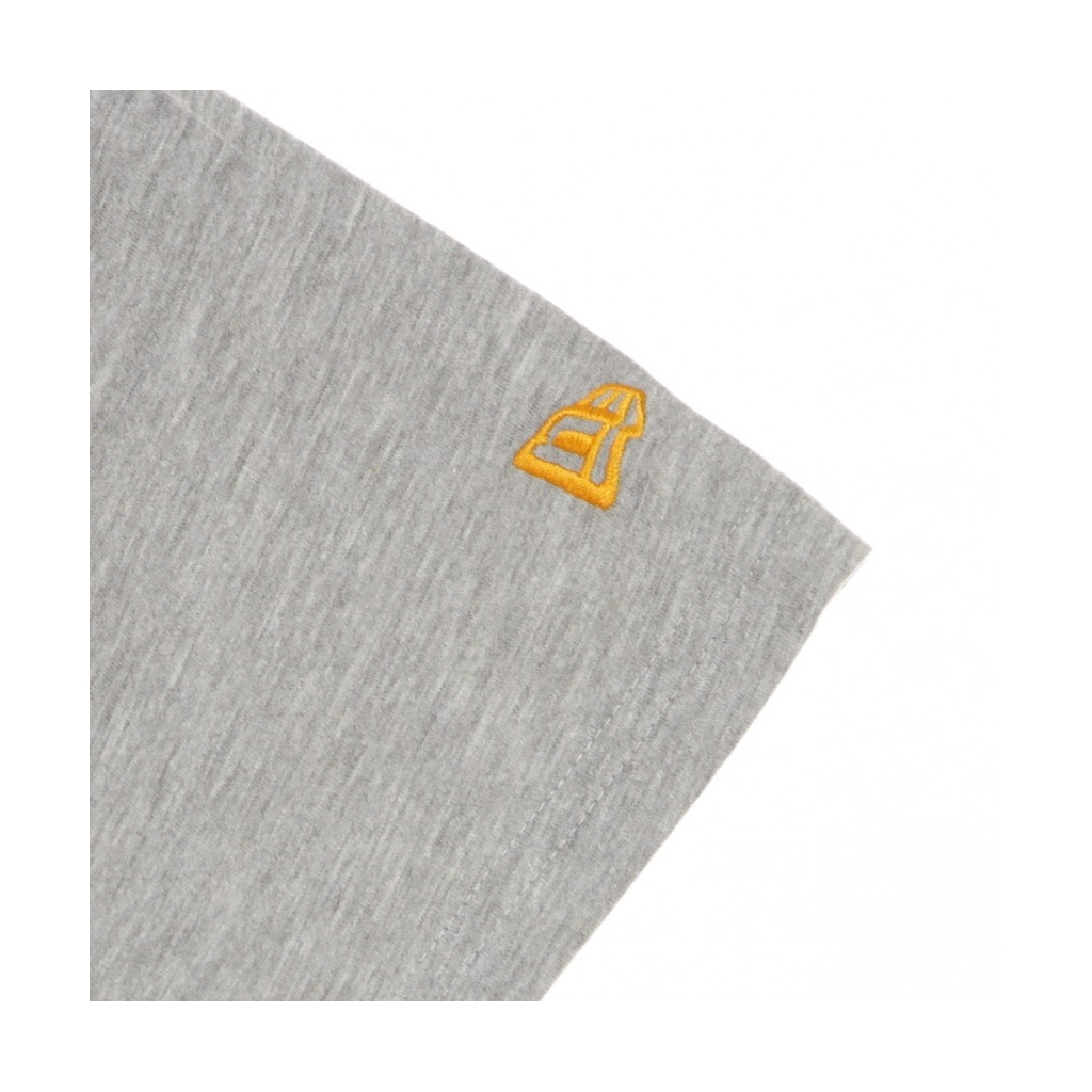 MAGLIETTA TEAM LOGO TEE UTAJAZ LIGHT GREY HEATHER/ORGINAL TEAM COLORS