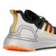 SCARPA BASSA ULTRABOOST CRDY CORE BLACK/SIGNAL ORANGE/LEGACY GOLD