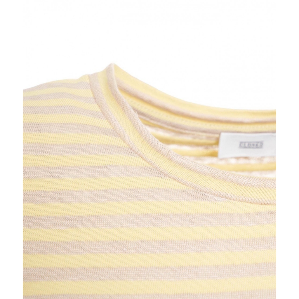 T-shirt con strisce a contrasto giallo