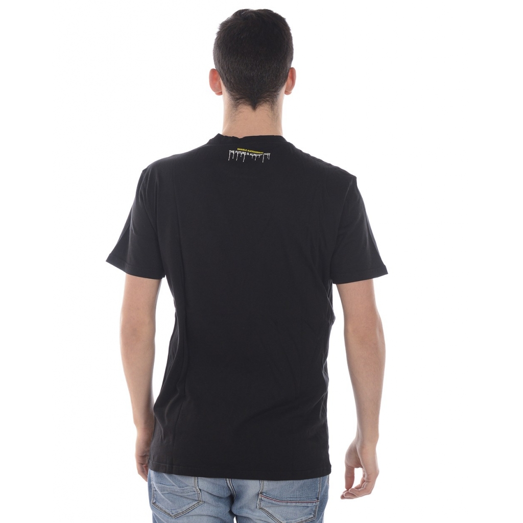 T-SHIRT MAGLIA ETICHETTA NERO