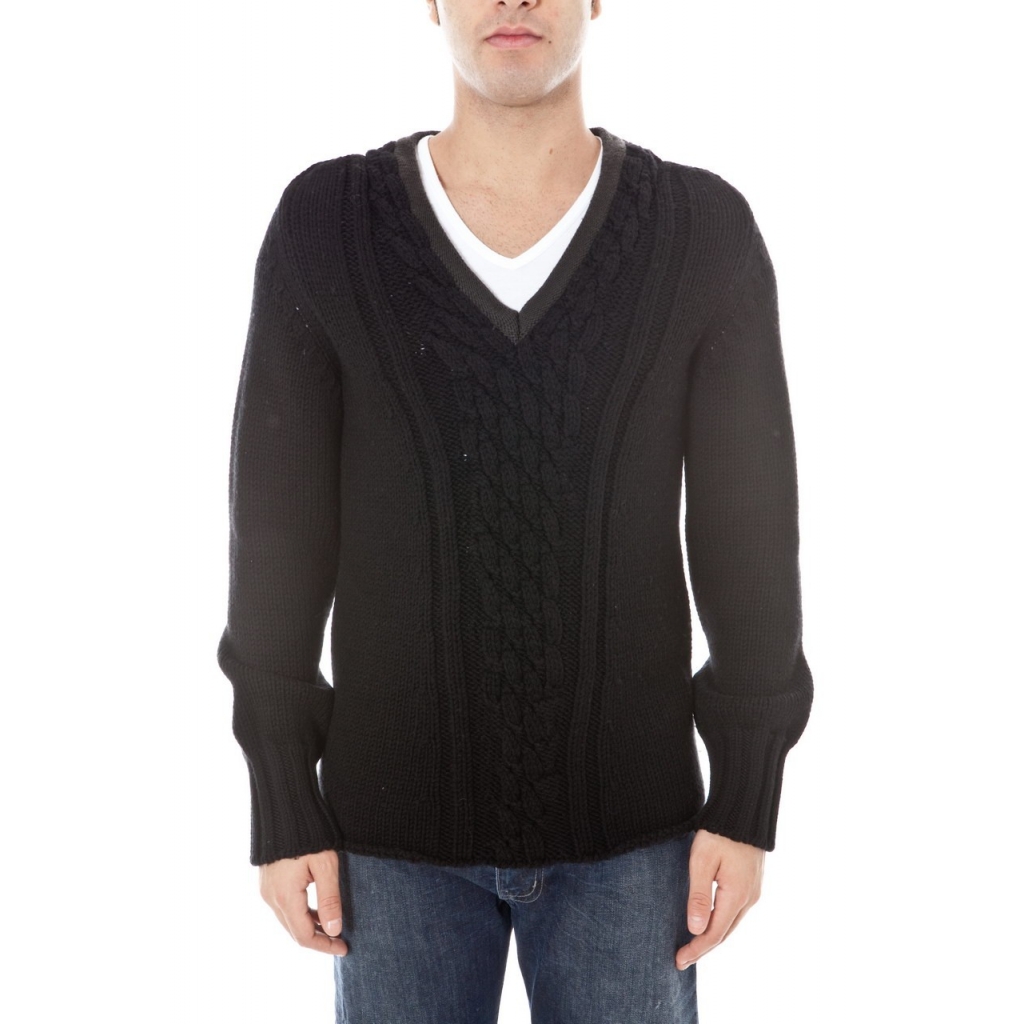 MAGLIONE NERO