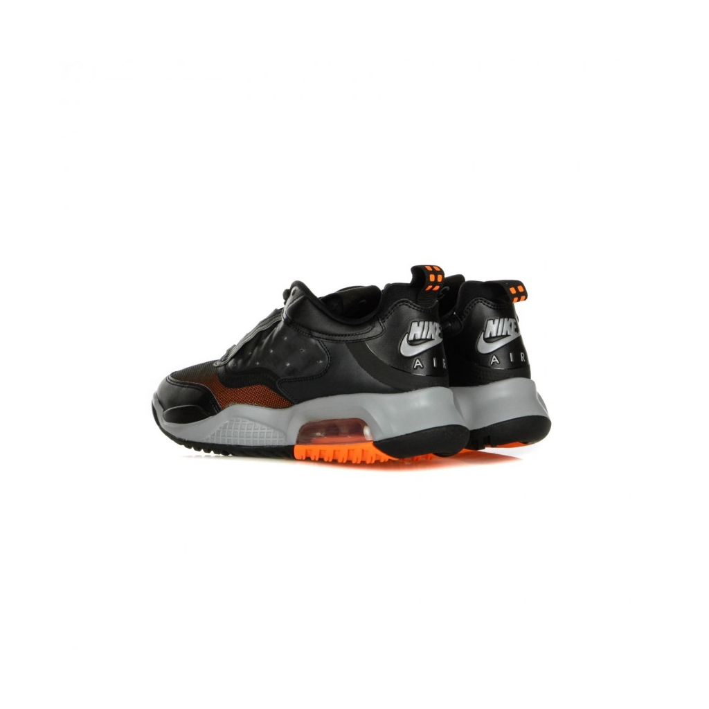 scarpa bassa uomo jordan max 200 BLACK/REFLECT SILVER/LT SMOKE GREY