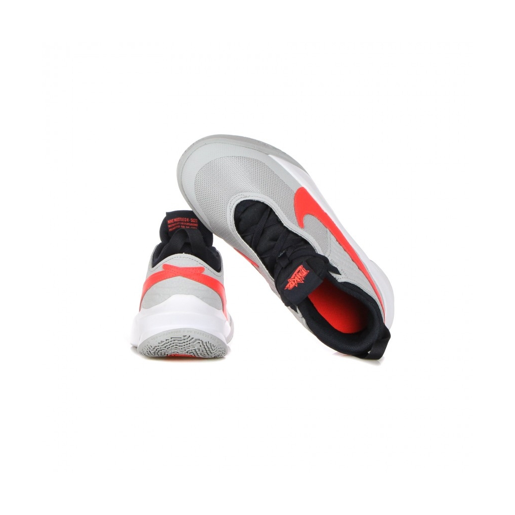 scarpa bassa ragazzo team hustle d 10 gs LT SMOKE GREY/BRIGHT CRIMSON