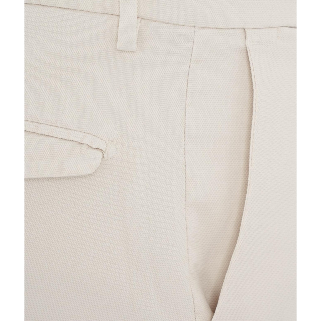 Pantaloni con struttura beige