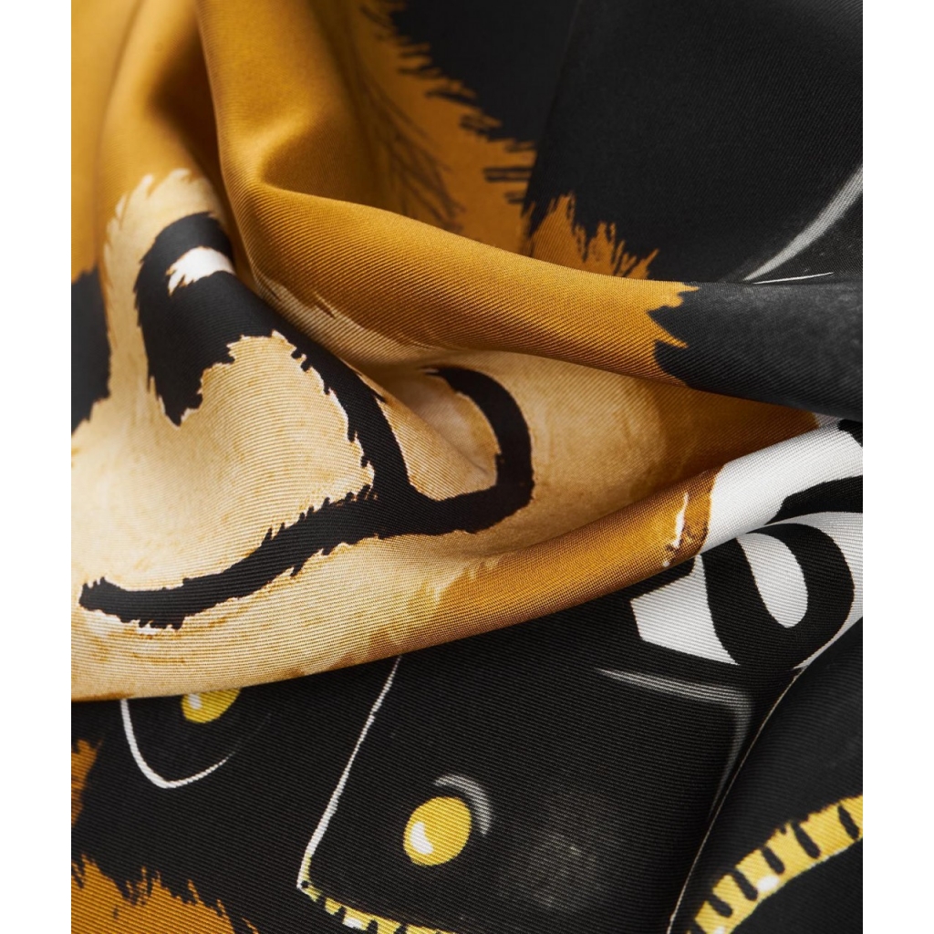 fair Tactile sense coverage Moschino - Foulard in seta con stampa orsetto nero - Sciarpe e Foul... |  Bowdoo.com