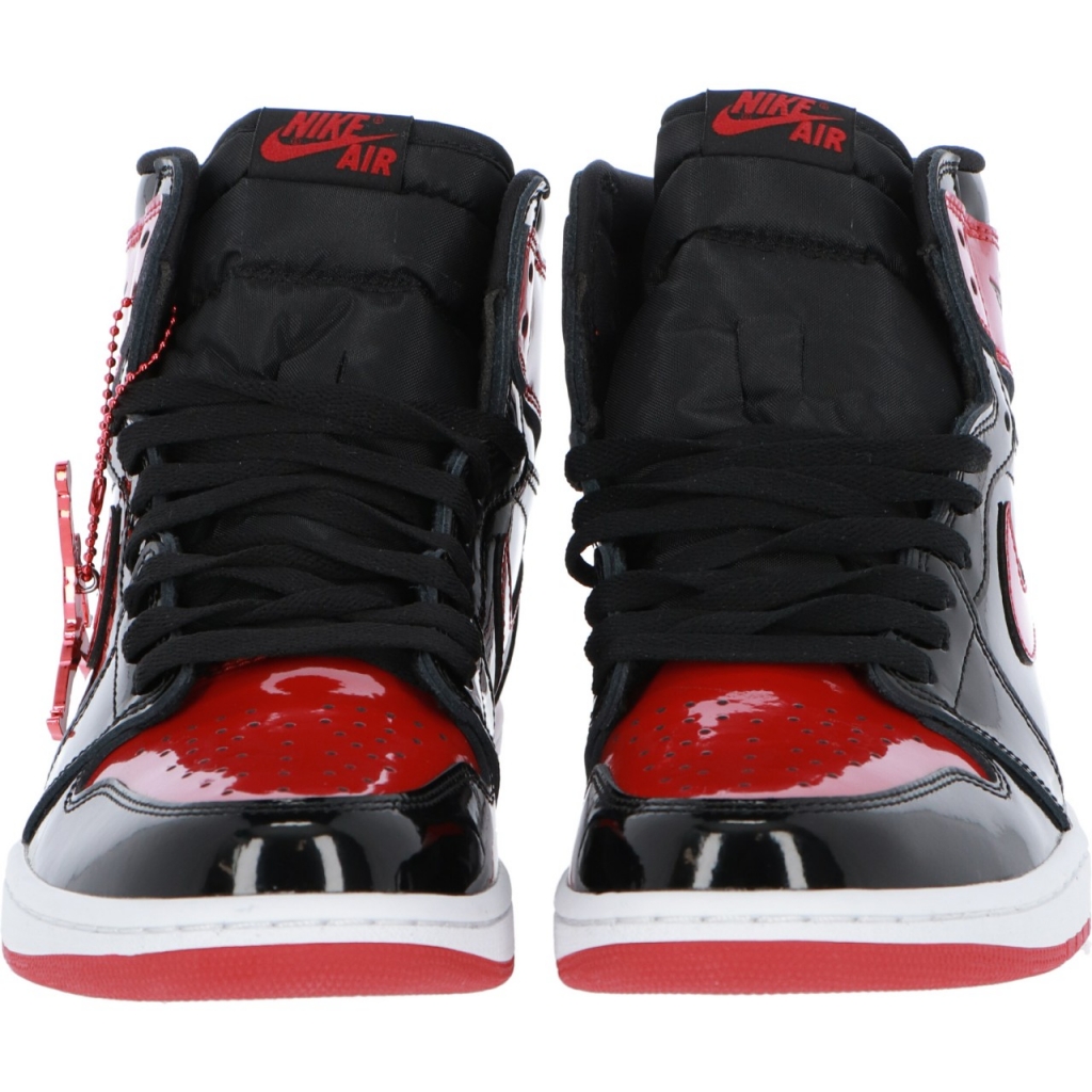 Scarpe Nike Air Jordan 1 Retro High OG BLACK WHITE RED | Bowdoo.com
