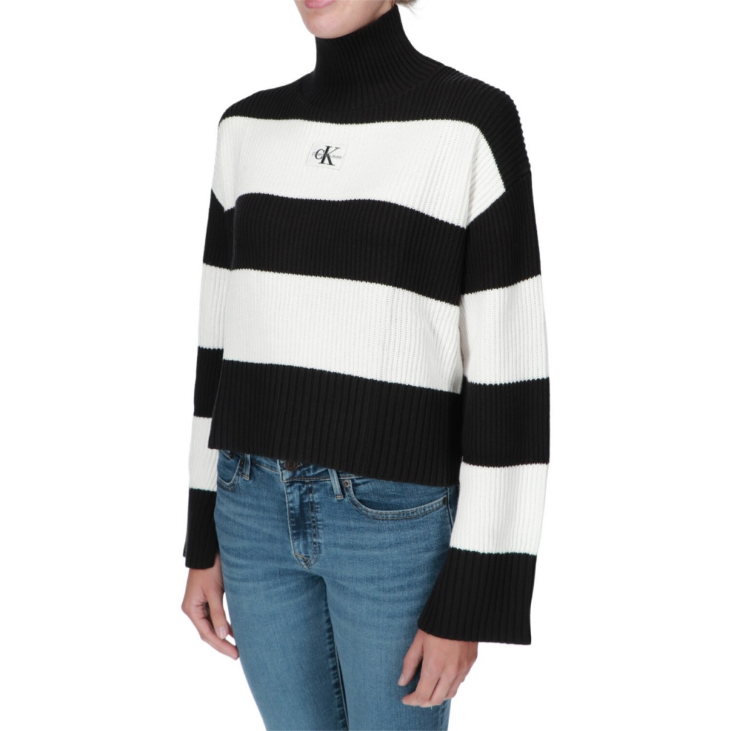 Calvin klein black and white sweater hotsell