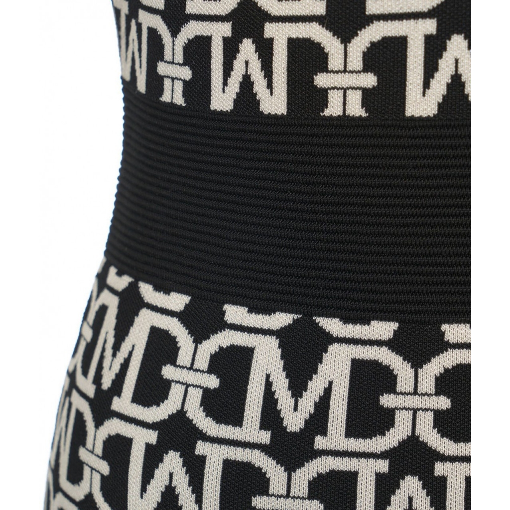 Abito in maglia con logo nero