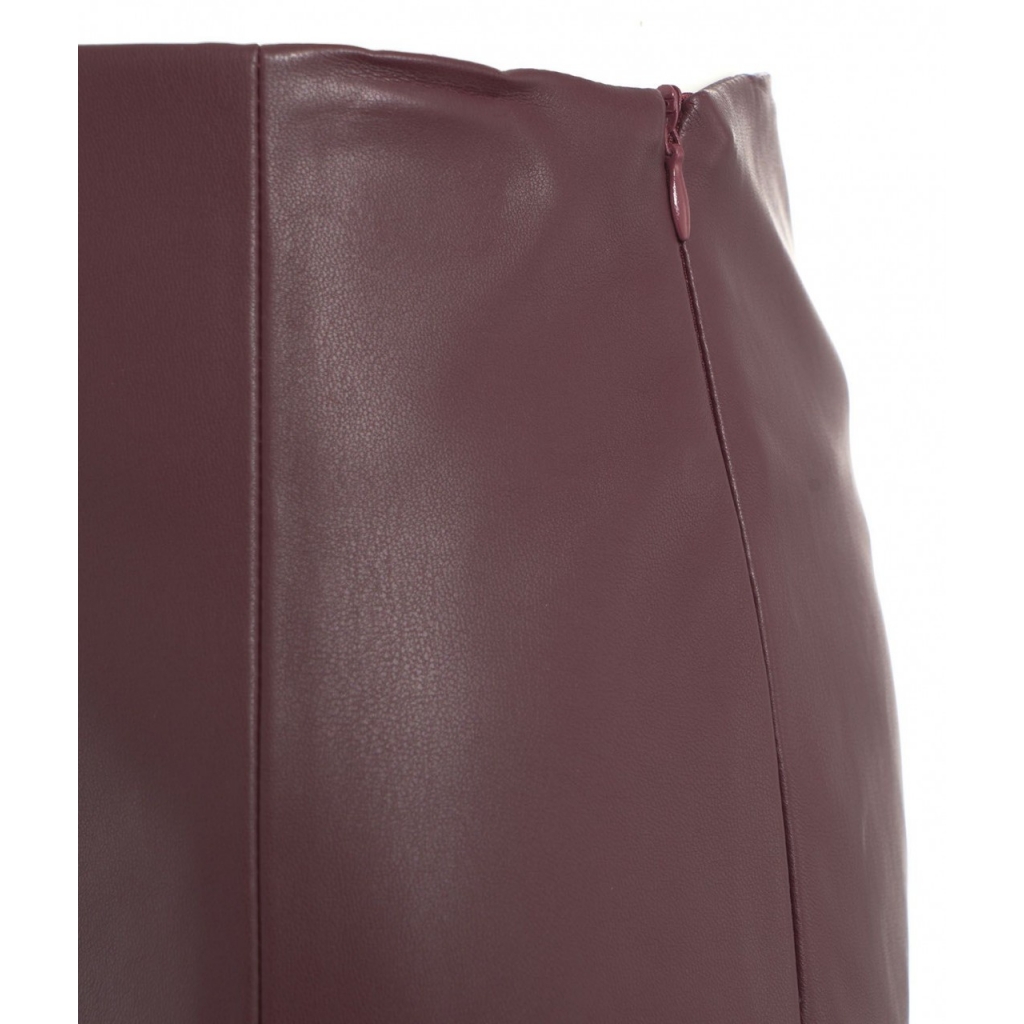 Gonna con spacco in ecopelle bordeaux