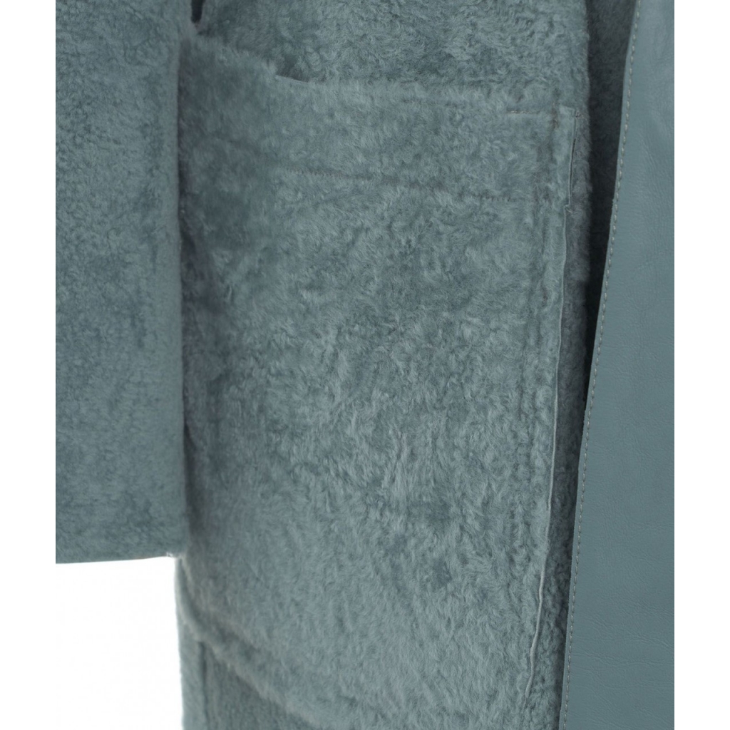Cappotto in montone reversibile azzurro