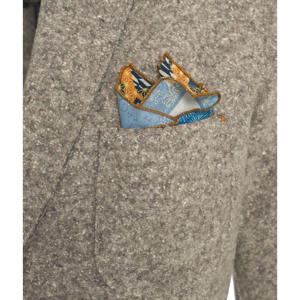 Blazer monopetto con tessuto da taschino grigio chiaro