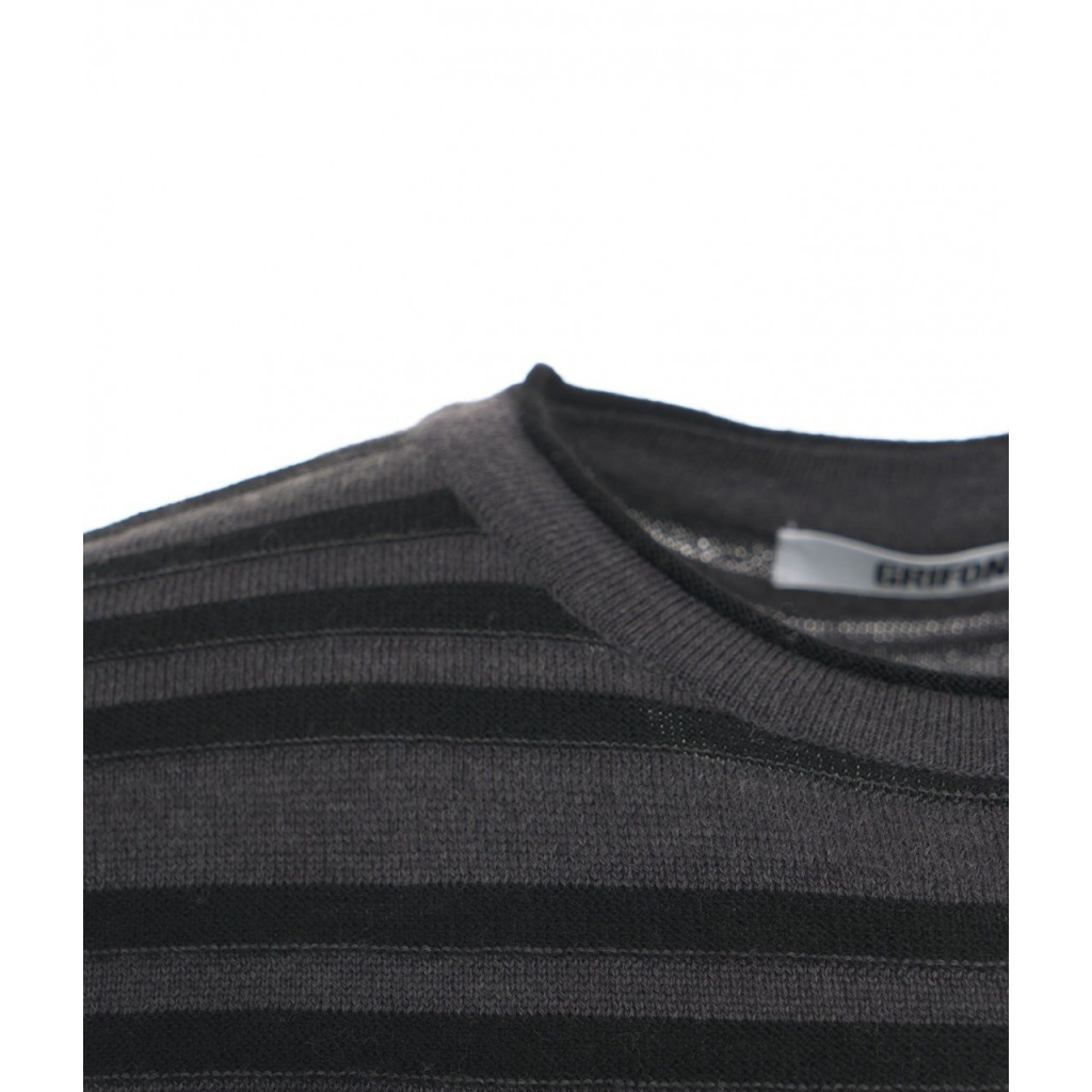 Maglione in lana vergine grigio scuro