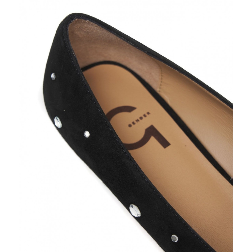 Decollete in camoscio con strass nero