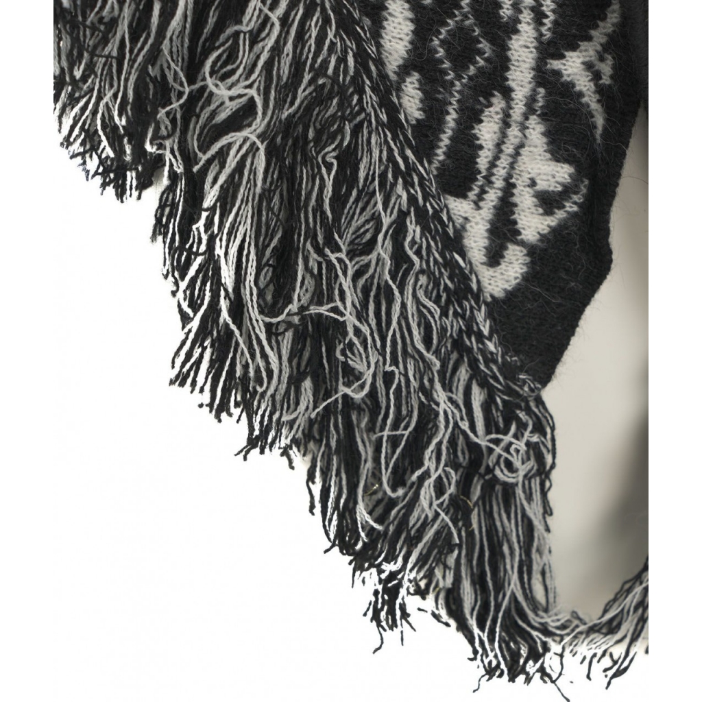 Mantella con frange in jacquard nero