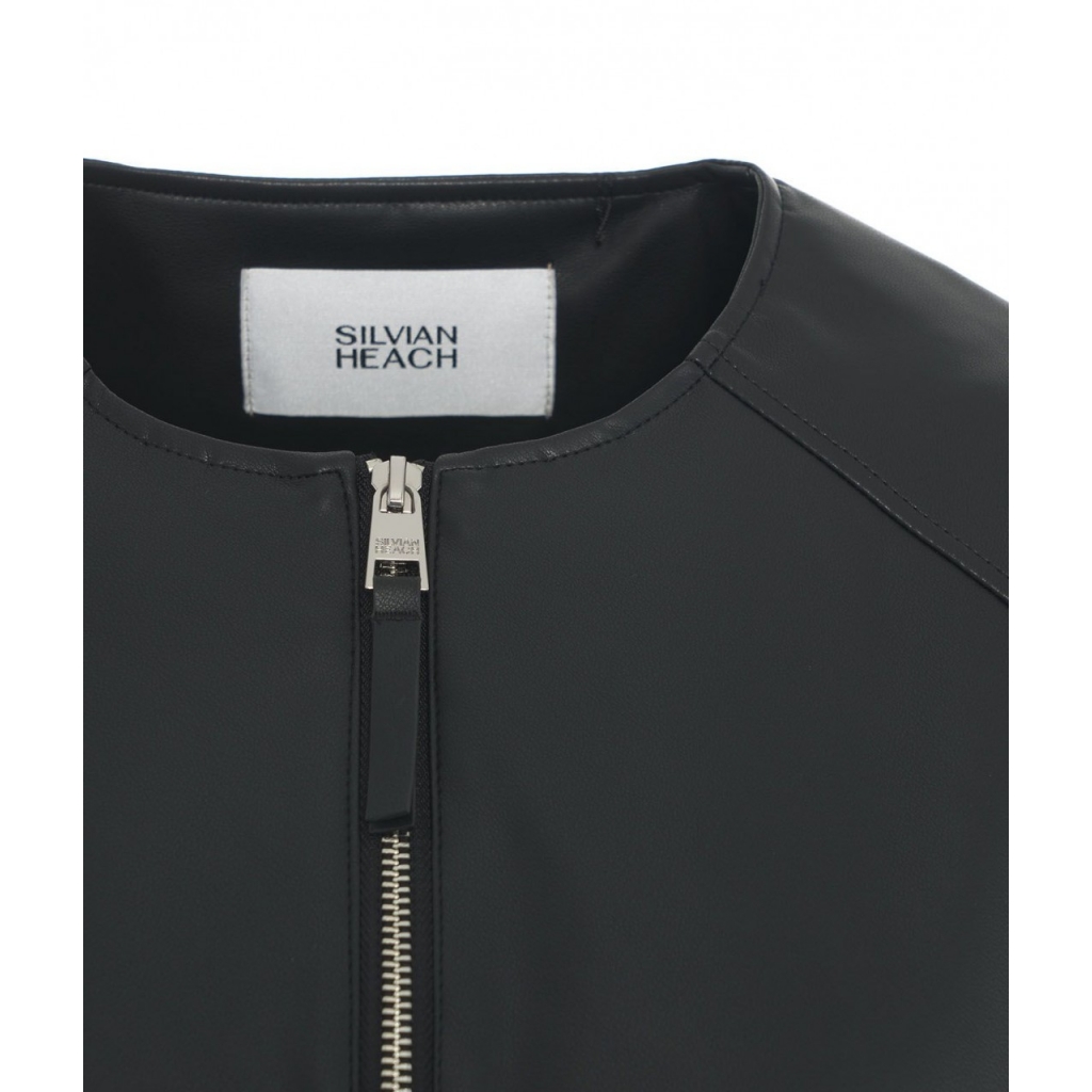 Abito in ecopelle nero