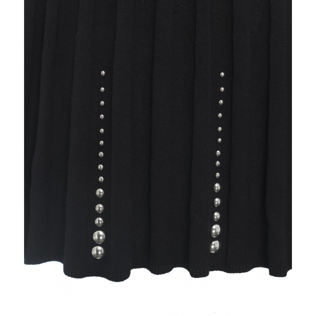 Abito in maglia con borchie nero