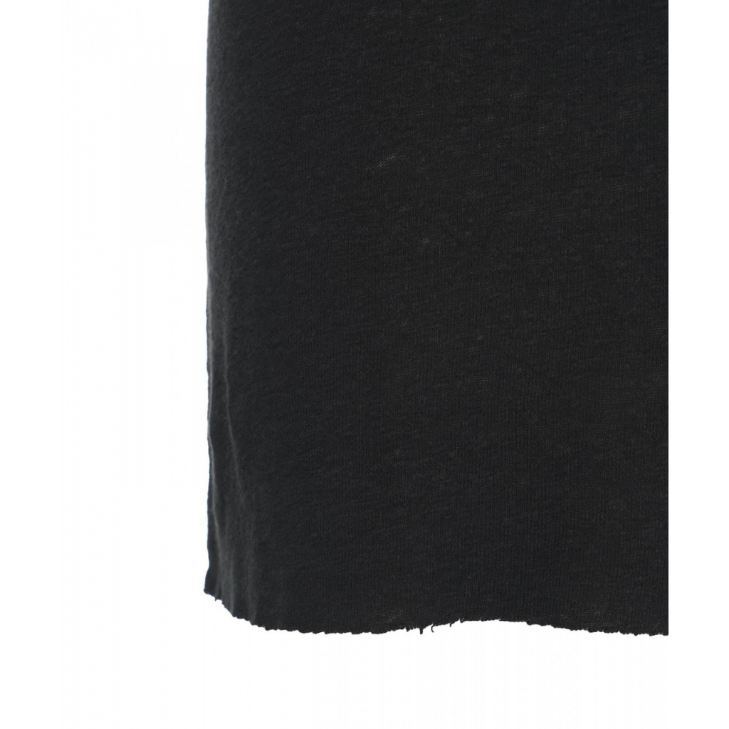 T-shirt con scollo a V nero